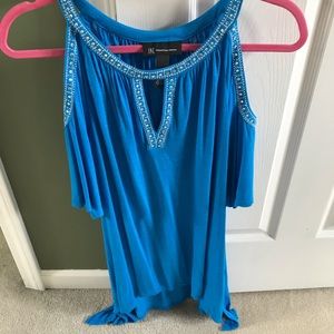 Cold shoulder tunic